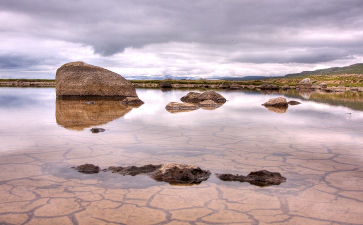 Icelan-stones.jpg