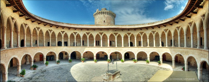 castell-de-bellver.jpg